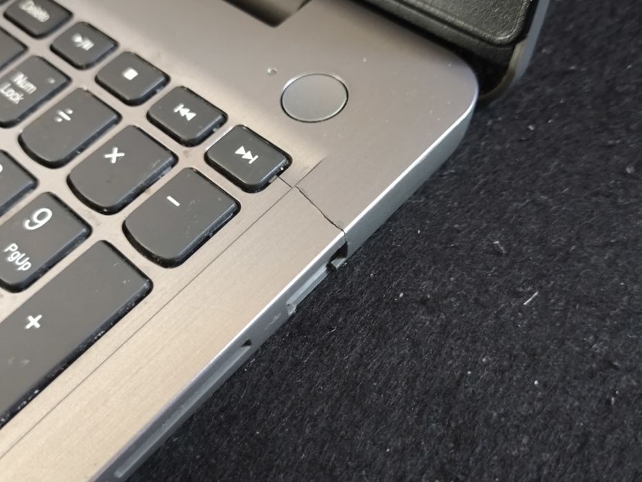 Ноутбук Lenovo IdeaPad 3 15IAU7