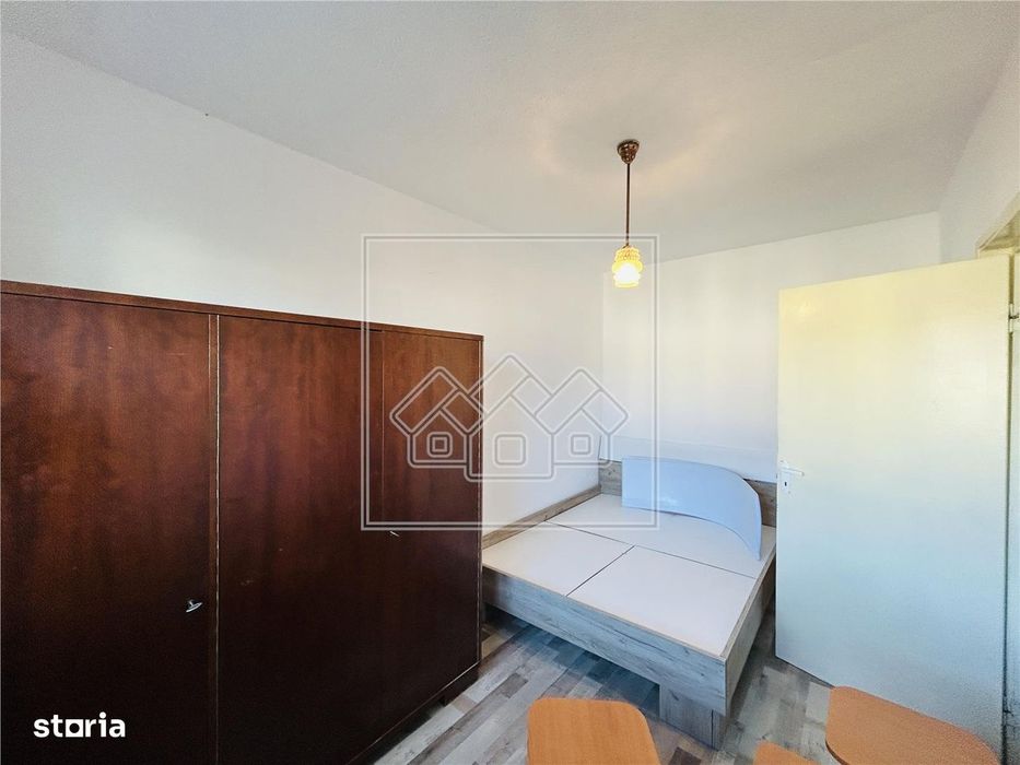 Ap cu 2 camere, balcon, etaj 45 - Zona Ciresica