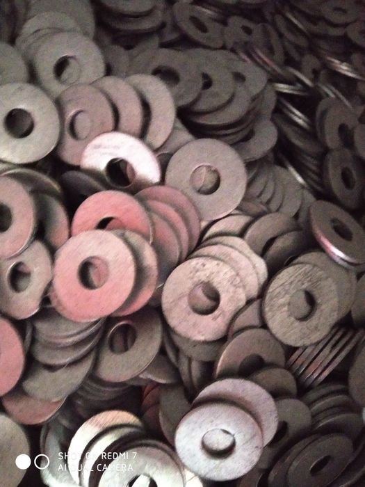 Болты Гайки шайба асартмент в шпильки и цанга муфта шесграник болть