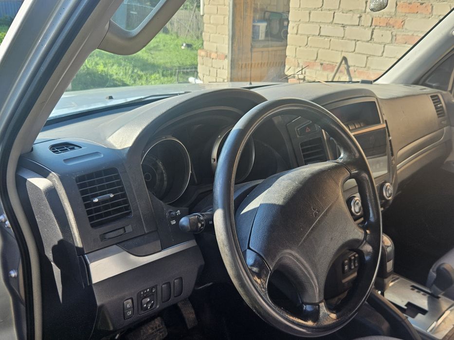 Продам Mitsubishi Pajero