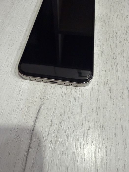 Продам Iphone 15 pro max