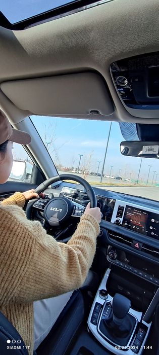 Инструктор по вождению Езда вождения Авто инструктор с большим опытом
