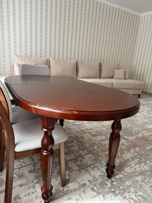 Стол раздвижной в гостиную