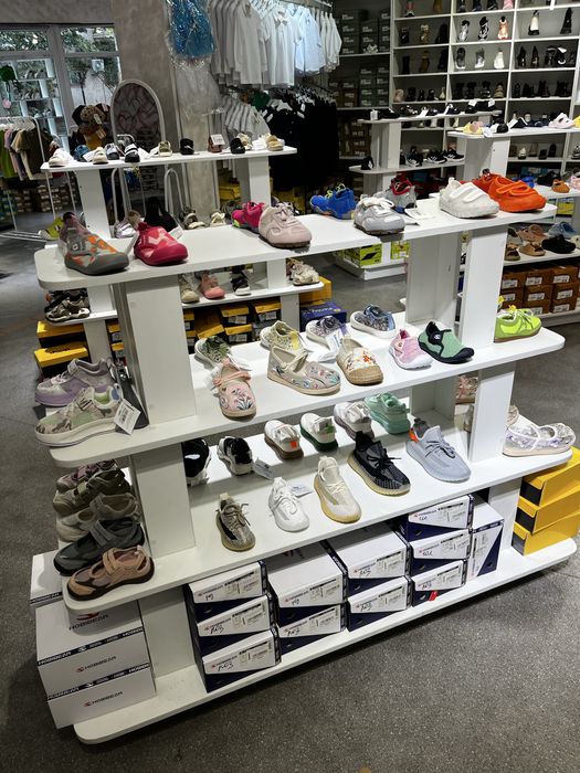 Продам полки для магазина