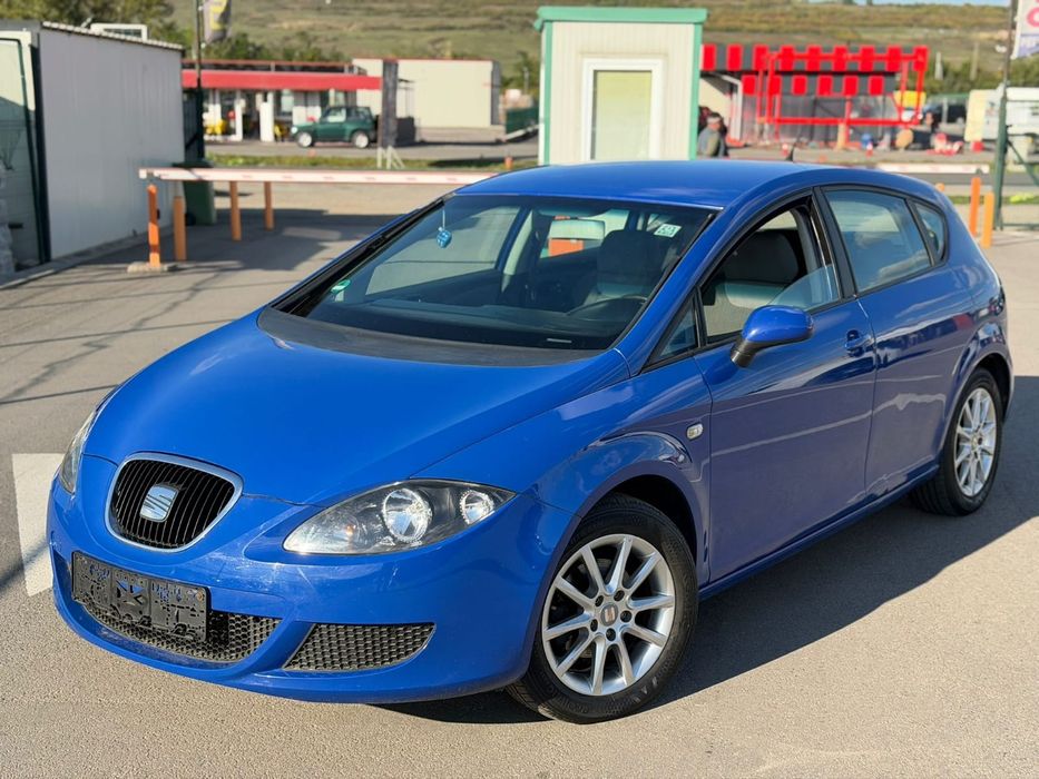 Seat Leon  1.6 MPI 102 cp benzina + gpl  (variante)