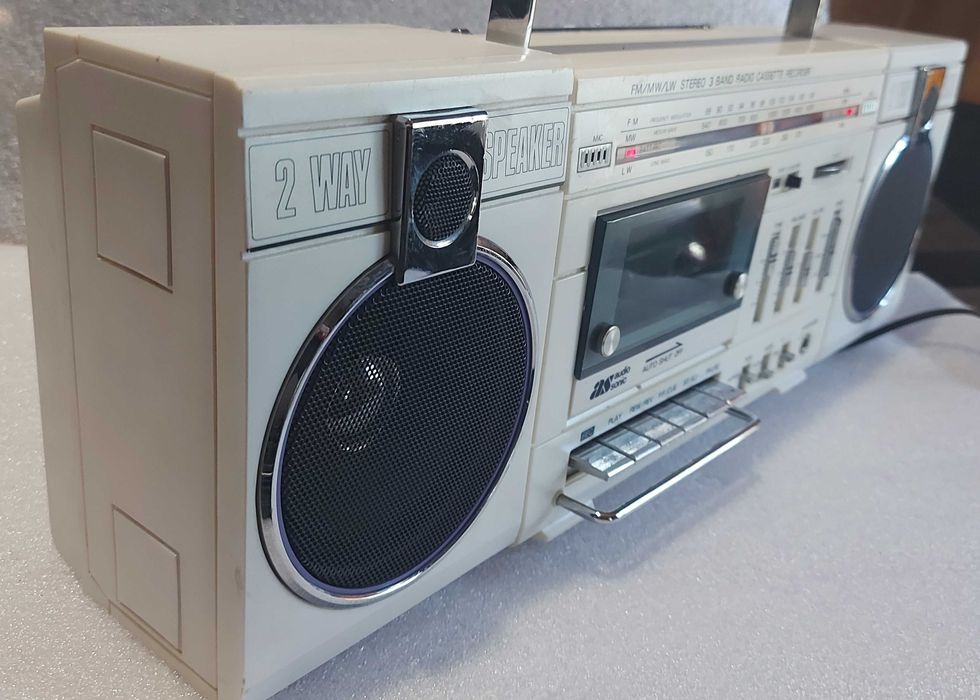 Audio Sonic TBS-8200 Stereo Radio Cassette Recorder