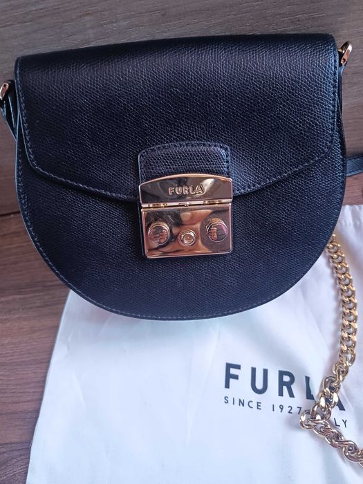 Черна чанта Furla