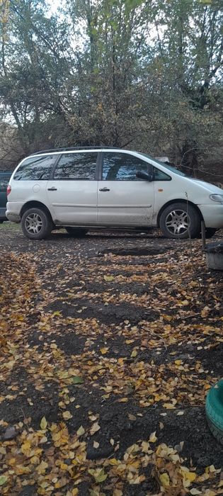 Фольцваген Шаран