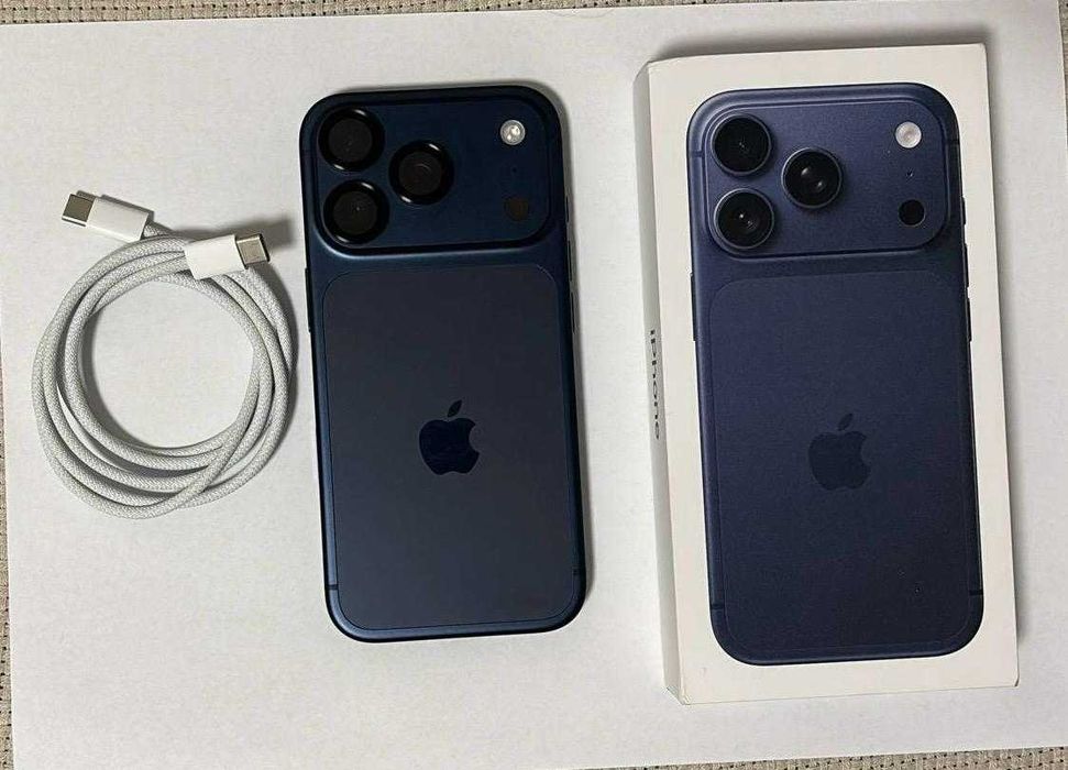 iPhone 17 Pro 256GB impecabil, ca nou, folie privacy, protecție camere