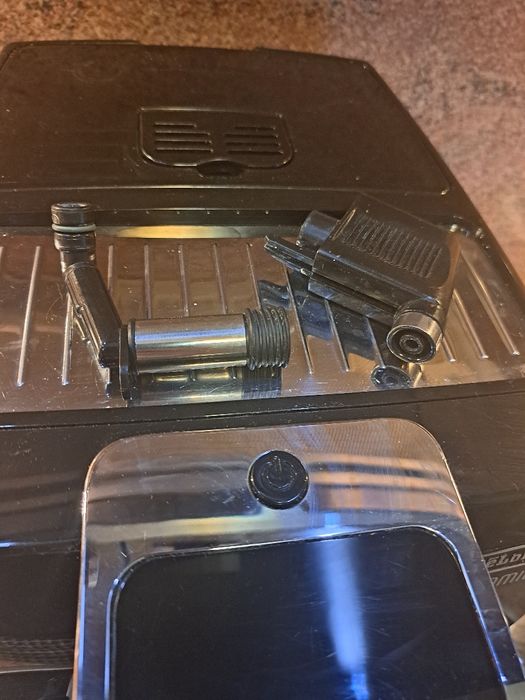 Кафемашина Delonghi Dinamica