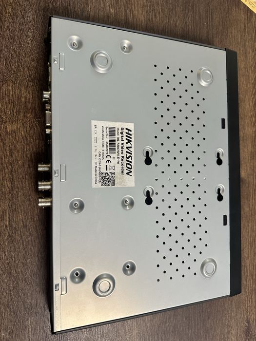 Kit complet supraveghere Hikvision (DVR + HDD 500GB + 2 Camere + Cabluri 20m)