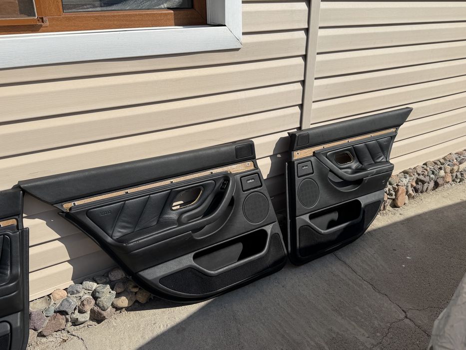 4 сиденья 4 обшивки BMW E38