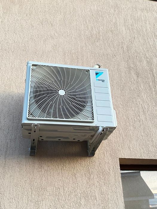 Montaj Aer Conditionat & Incarcare Freon & Igienizare