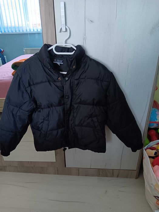 Продавам детски дрехи рамер 146-152