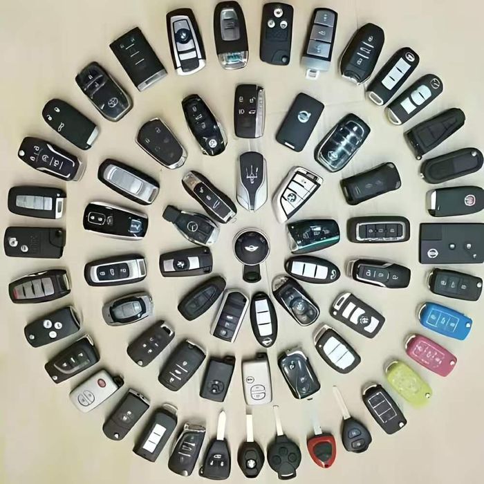 вскрыть авто.   Ключ от автомобиля
