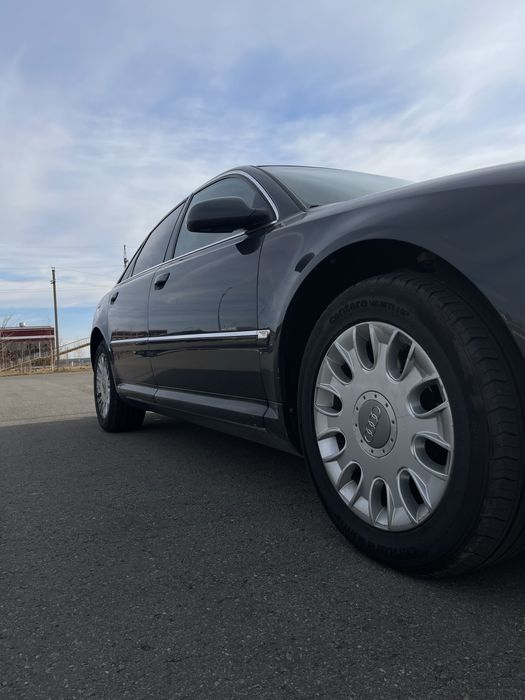 Продам Audi a8 d3