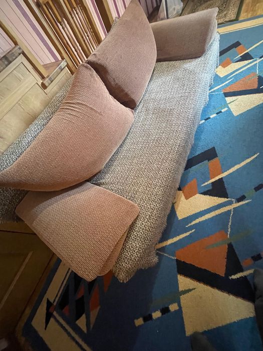 Софа в хорошем состоянии