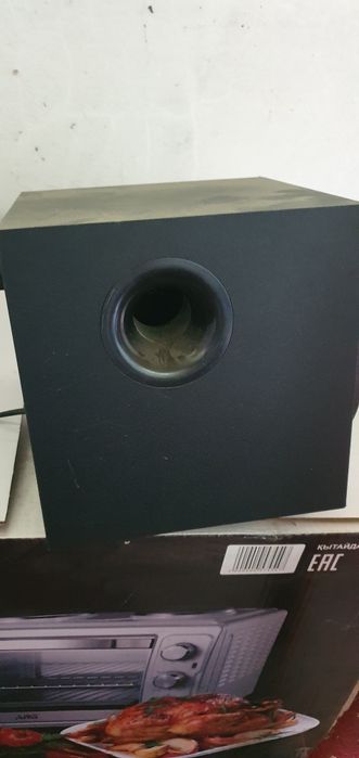 Продам саббуфер(колонку)