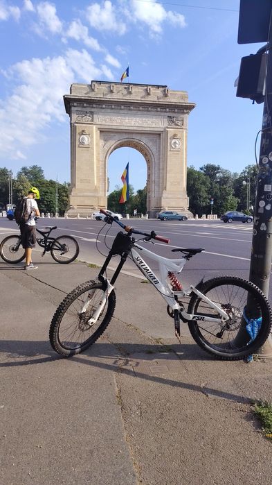 Specialized Big Hit 3 FSR (2006) – Downhill / Dropuri