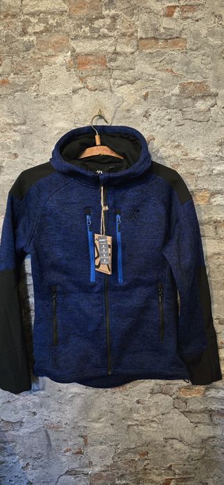 Revolution race туристически