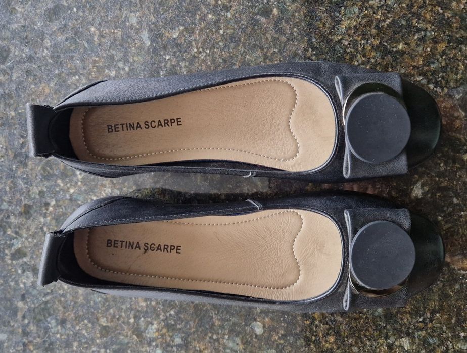 Pantofi din piele, mărime 40