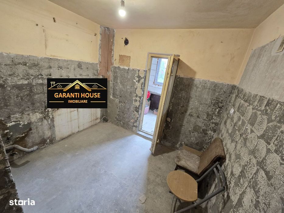 Center Nemes, etaj 1, apartament cu 3 camere, decomandat, 55 000€ neg.