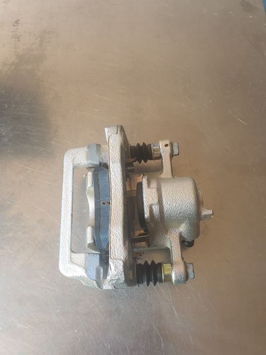 Продам суппорт HYUNDAI TUCSON