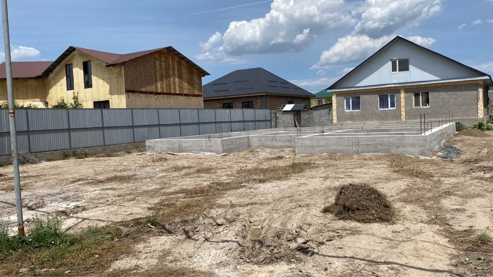 Участок 6 соток с фундаментом