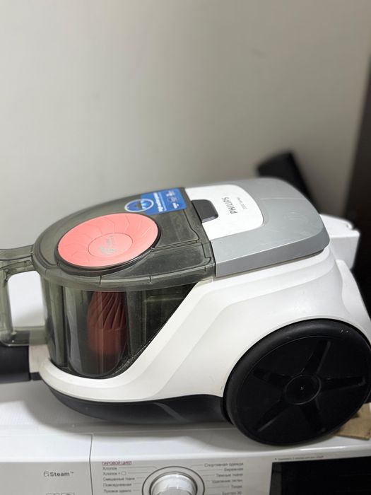 Продам пылесос Philips