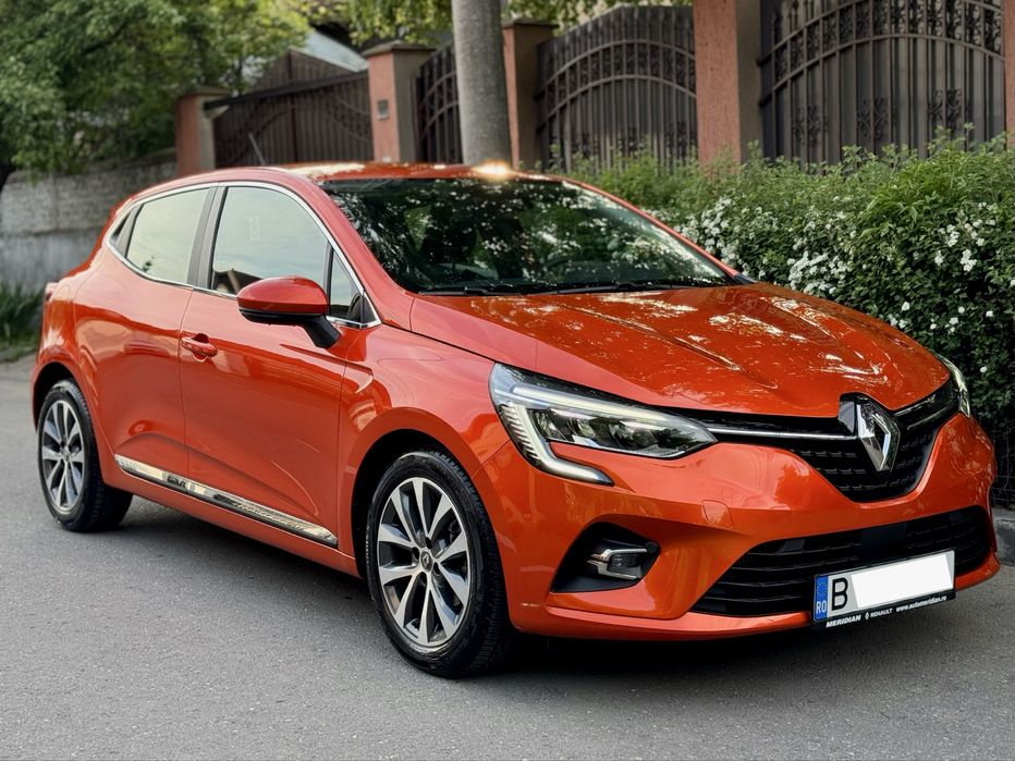 Renault Clio 5 - 19.000KM - An Fabricație 2020/05 - Model Intens TCe 100 CP - Revizii Anuale Reprezentanță.
