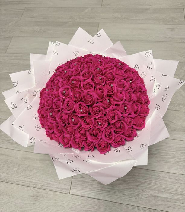 Buchet roz din trandafiri de sapun