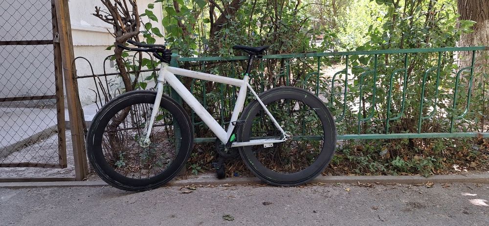 Продаю фикс, размер L