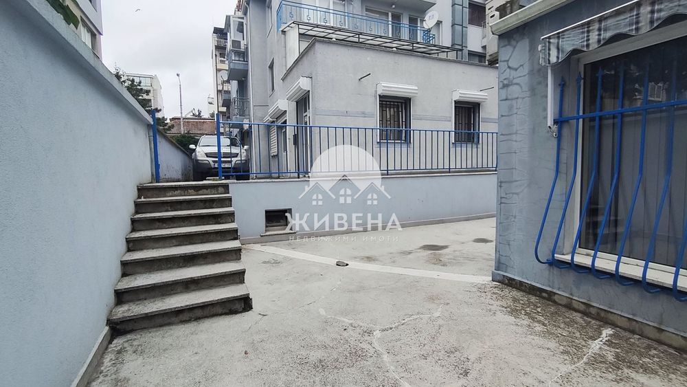Помещение / Офис под наем до Община Варна