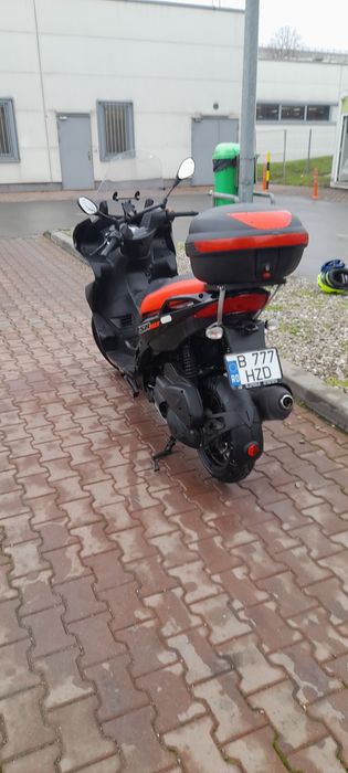 Vând scuter 125cc APRILIA