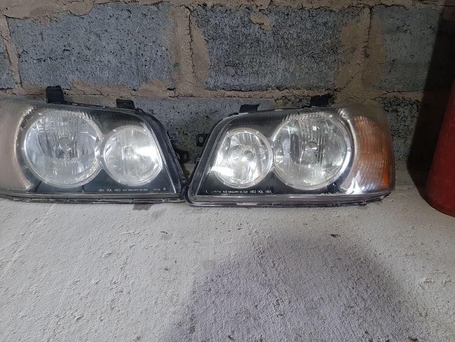 Фары Toyota Highlander г.в