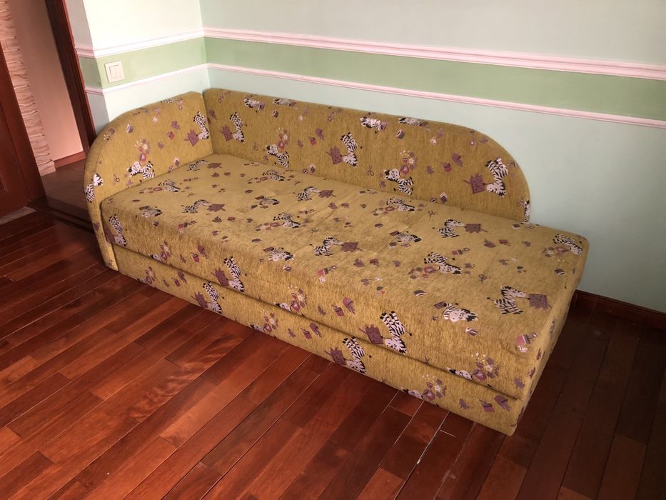 Диван кровать продается