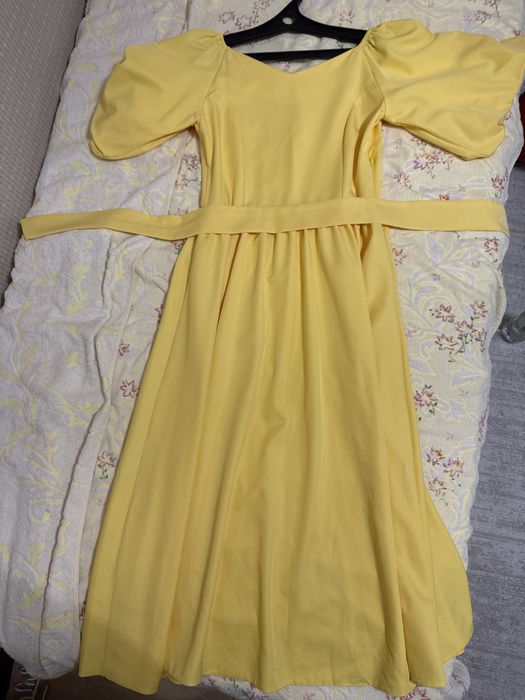 Вечернее платье , в идеальном состоянии