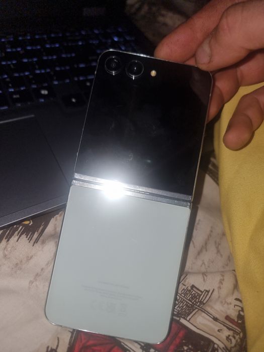 Samsung flip 5 512gb