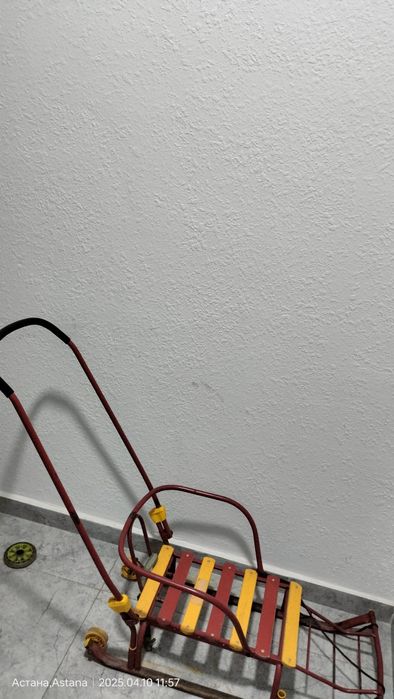 Продам  санки детские