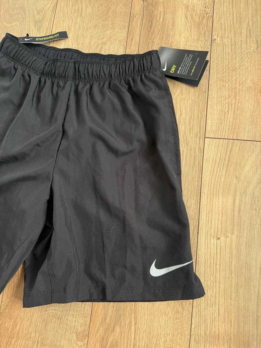 Nou Nike S barbati pantaloni scurti alergare DriFit