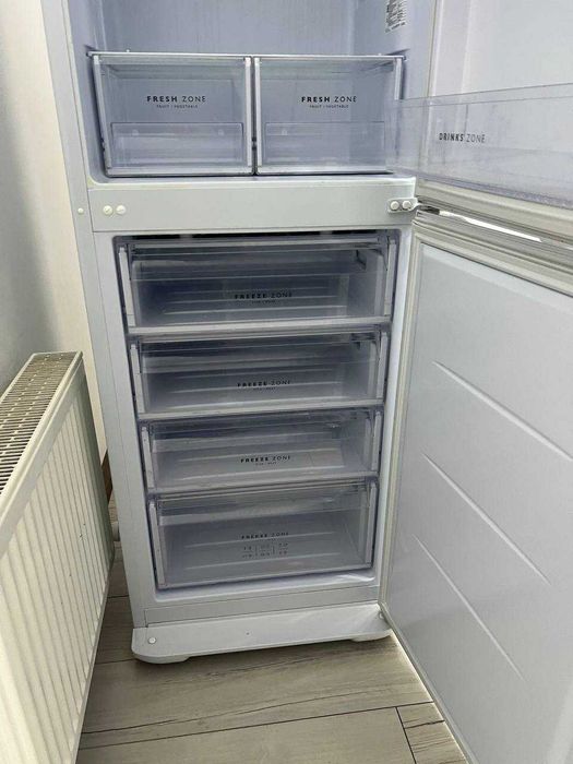 Продам холодильник