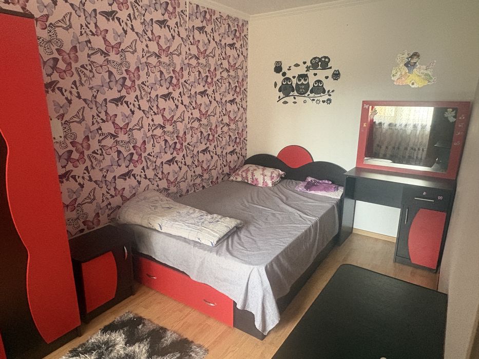 Inchiriez ap 3 camere