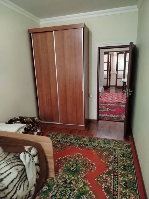 Юнусабад 4 кварталда 2 хона уй оилага ижарага берилади