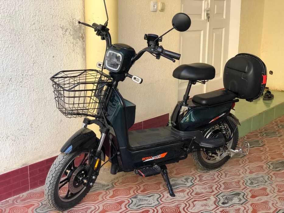 Elektron skuter 5473