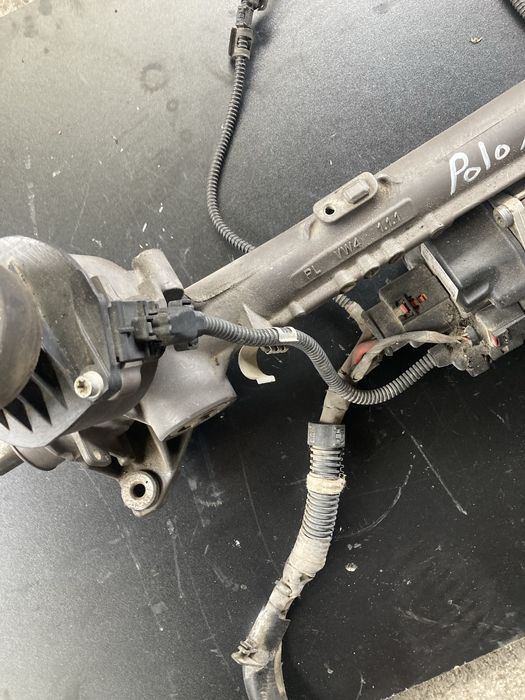 Vw polo seat altea 2015 година 1.6 tdi Кормилна Рейка