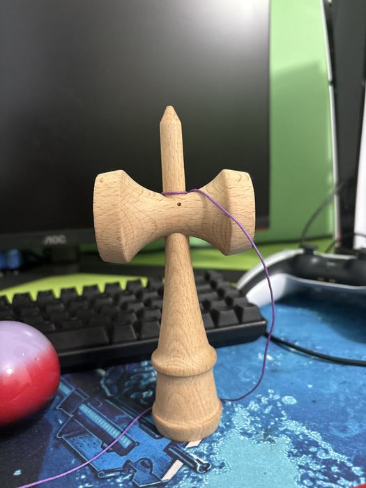 Vand Kendama X ( putin jucata )