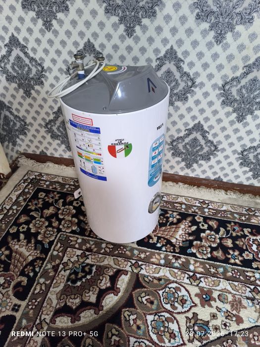 Срочно продаются почти новый ariston VITAR 50 л  полностью рабочий