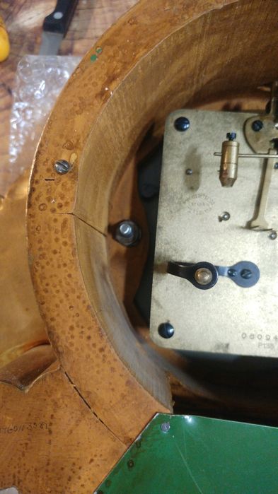 Антикварные настенные часы 1915