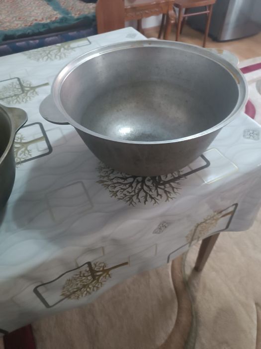 Продам казаны сковородку