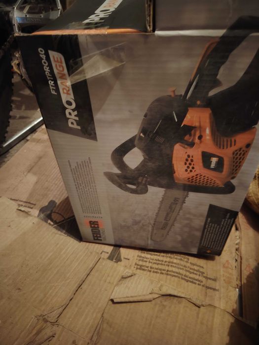 Бензинов трион Feider